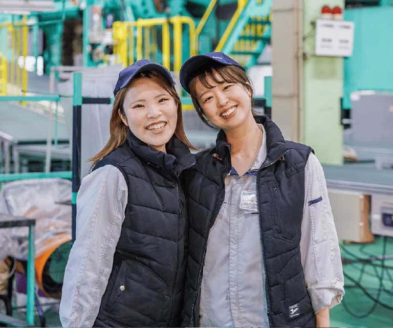 工業化成　工場　職場の様子