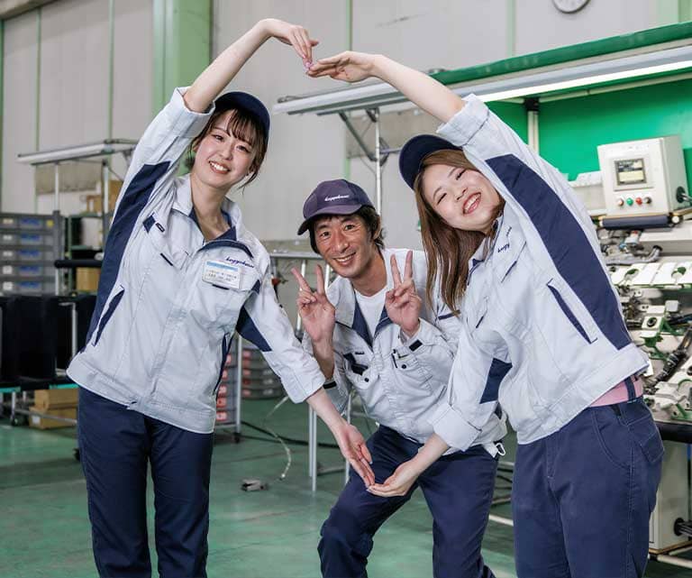 工業化成　工場　職場の様子