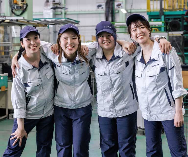工業化成 工場 職場の様子