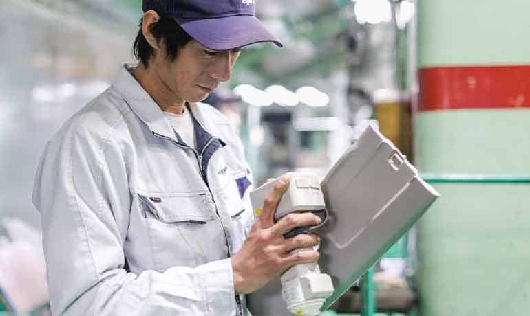 色差計による色調検査